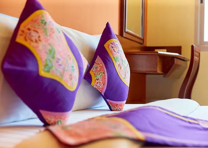 Sivalai Place Hotel 3*